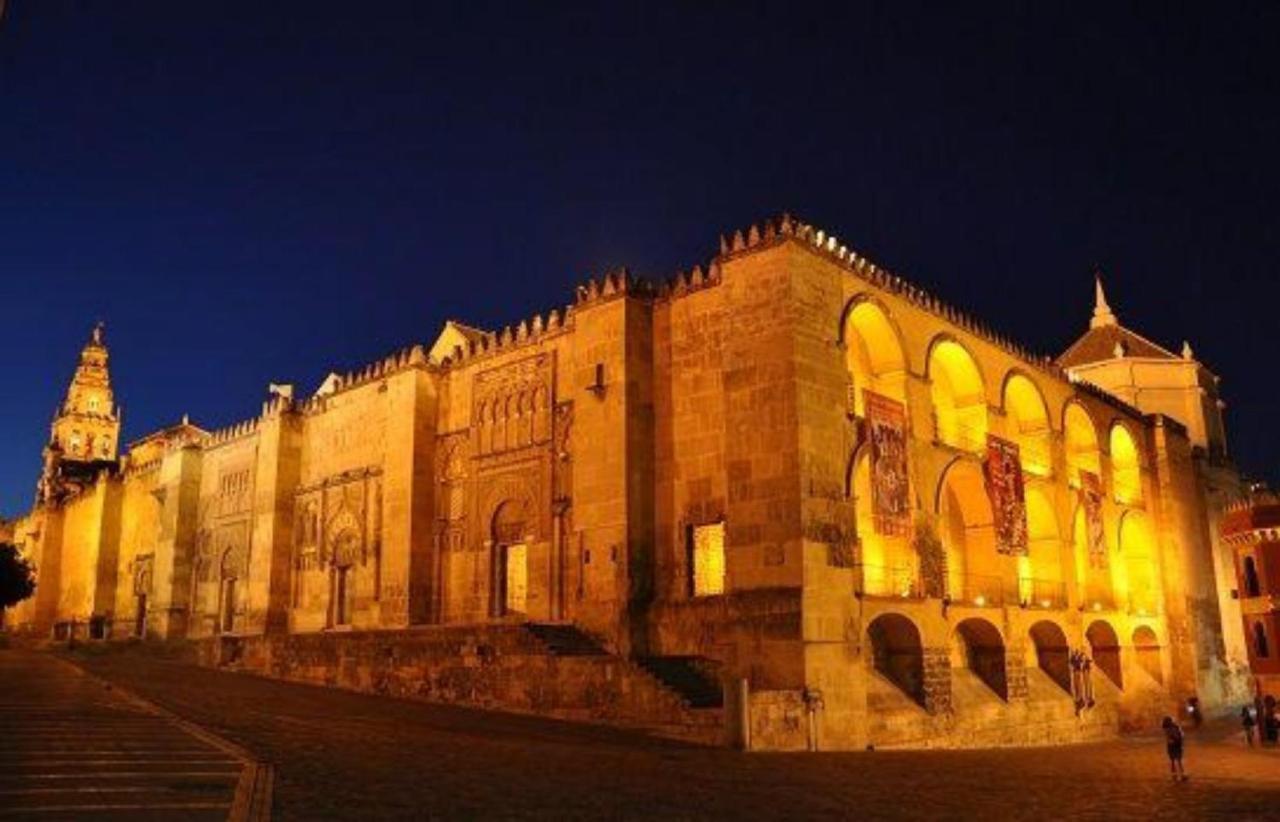 Eduardo Lucena 5, Puente Romano Cordoba Exterior photo